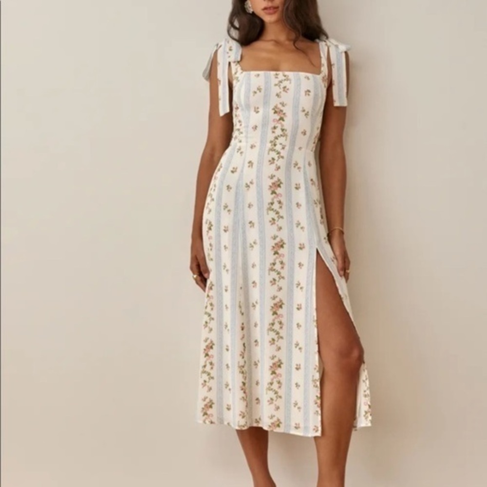 🤍NWOT Reformation Twilight Dress Surrey